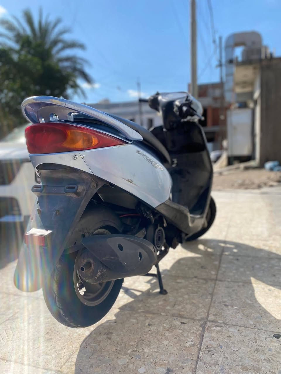 سرعة ١٤٠+ كابريتربلادي+ سلف بلادي
كفرات اصليه  + كهربائيات
عدادات كيجات دبلات كلها شغال
سلف هندر كلها شغال محرك ناعم 
دراجة كفاله عامه كلها الشراي يتصل
هذا رقمي *********** سعر 750 وبيه مجال 
جيب فيتر وتعال
