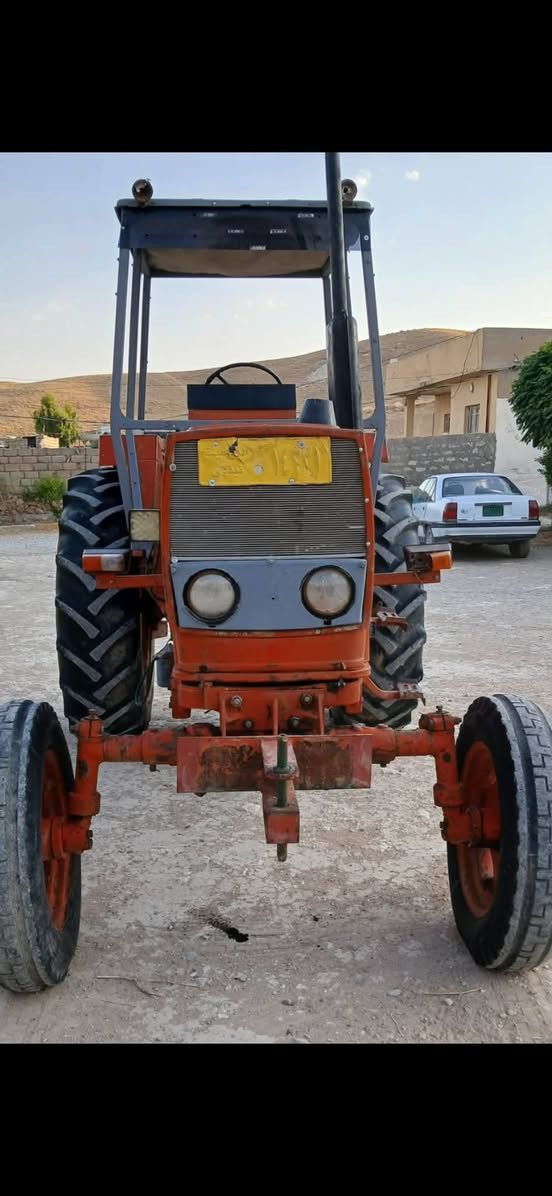 للبيع بلروز موديل ١٩٩٦ رقم نينوى  تخم اطارات جديد  جاهز على عمل السعر ٤ ملايين وبي مجال اتصل على الرقم  *********** او*********** عنوان تلعفر قرية الساده
