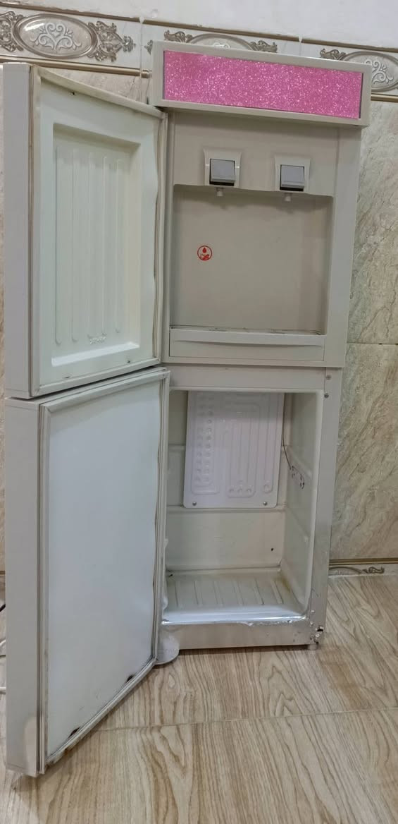 براد بلازمه شغال حار بارد فووول سعرة 65بي مجال للشراي حك الجية هاتف ***********

