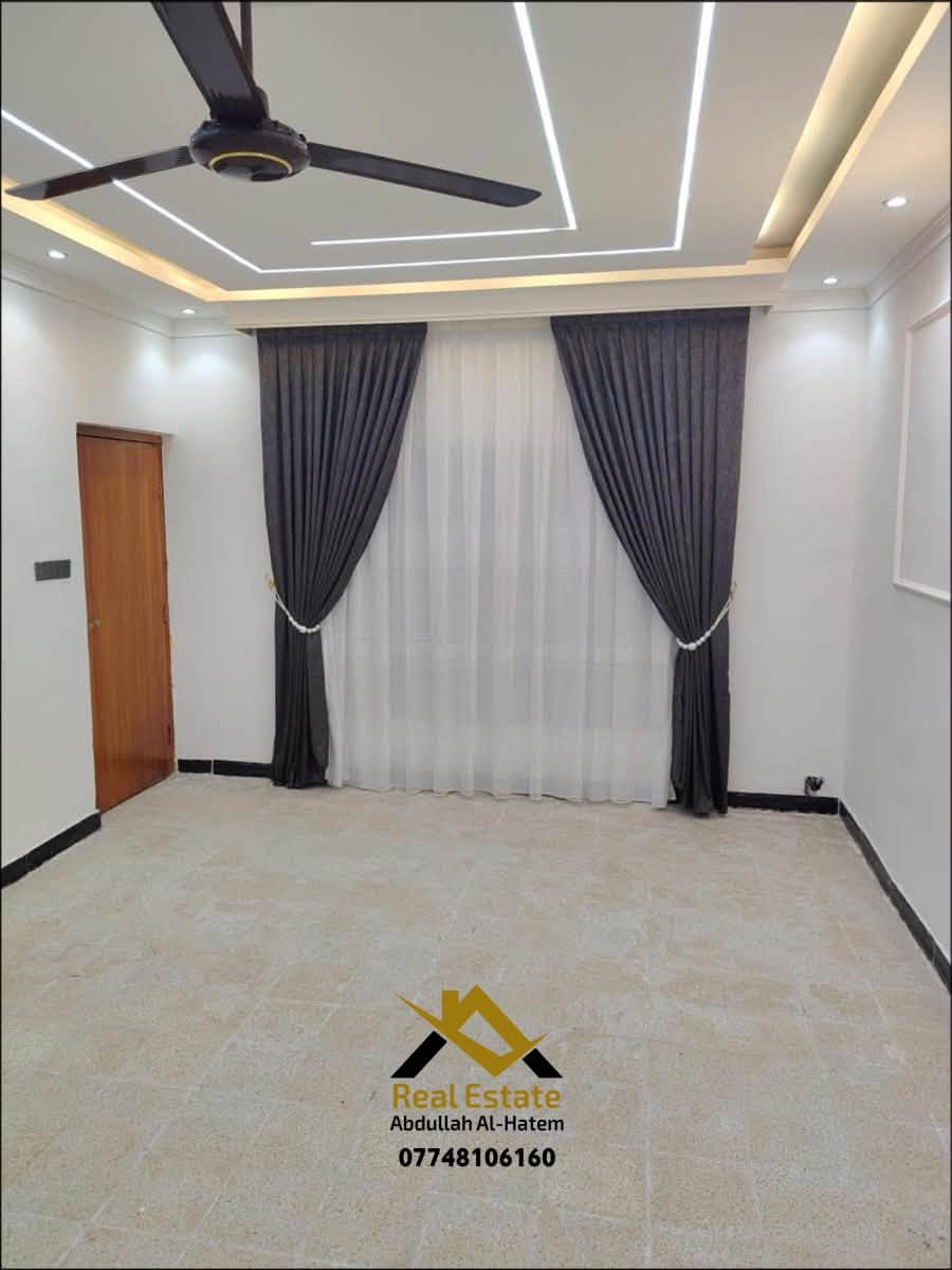 انسب عقار في حي السكك !! 

سامراء - حي السكك - مربع بيت هدلة 

شارع 12 متر 

عقار بمساحة 300 متر - 15م * 20م 

العقار بسعر قطعة ارض 

العقار طابقين 4 غرف نوم 

العقار بناء ثمانينات محدث من الداخل 

العقار نظيف و يصلح للسكن 

السعر  205 مليون وقابل للتفاوض 

للإتصال 

*********** 

عقارات عبدالله الحاتم 

عنوان مكتبنا : سامراء - حولي الخضراء - مقابل الافراز 

مجاور قدسي الخطاط
