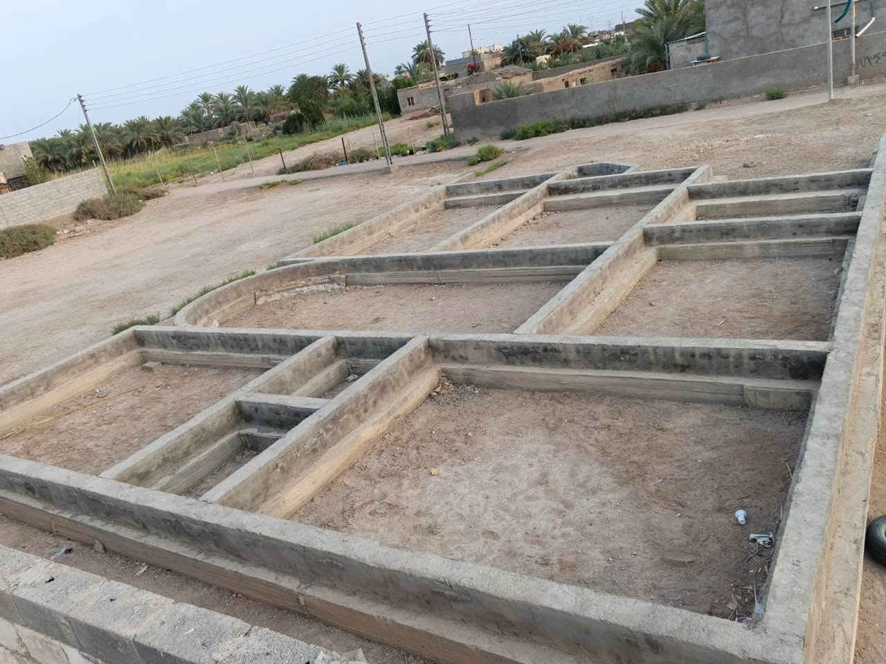 أرض للبيع • بتلو ٢٠٠م • البصرة القرنة