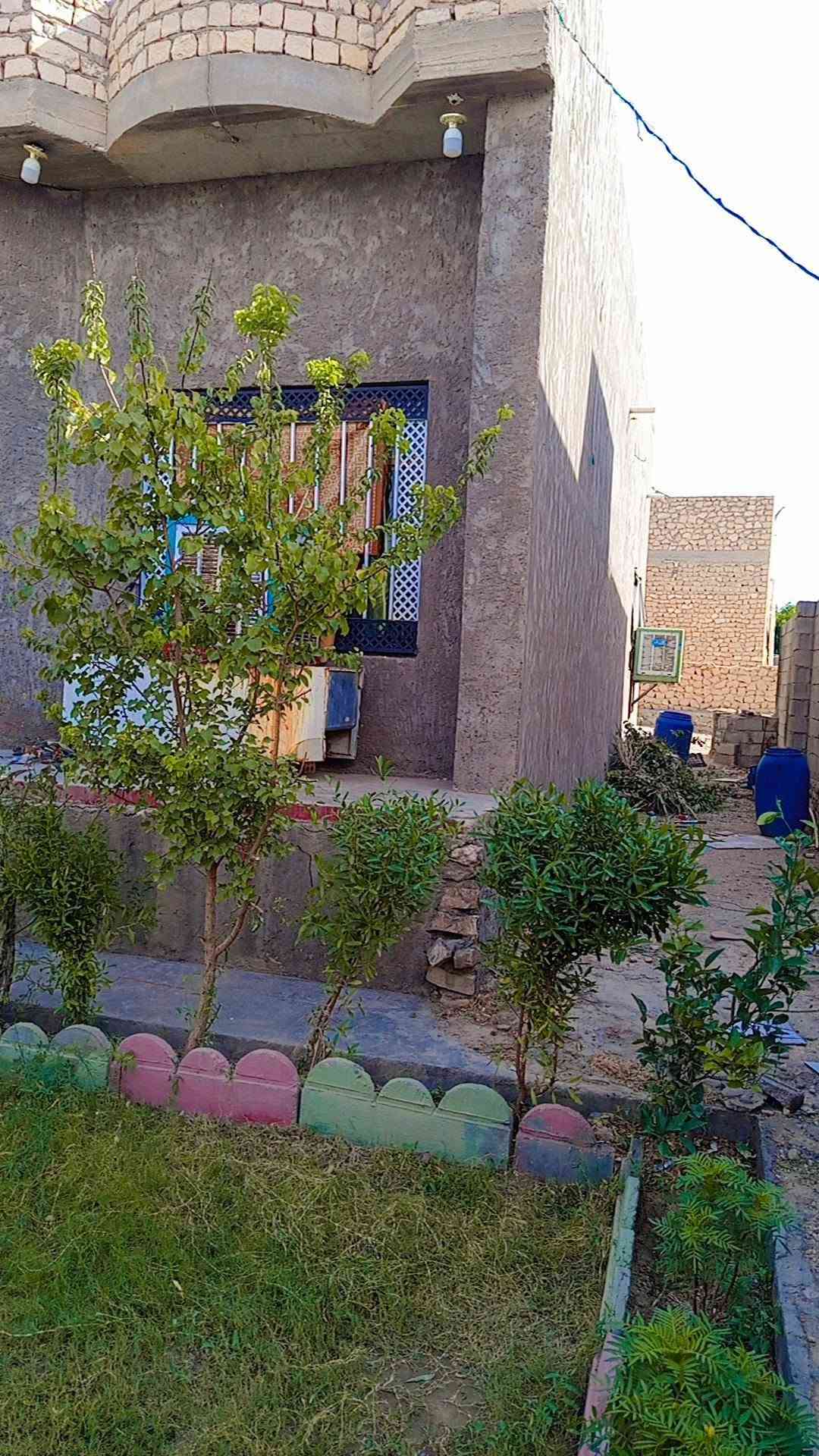 غرفتين • حديقة كبيرة • ٤٥٠م