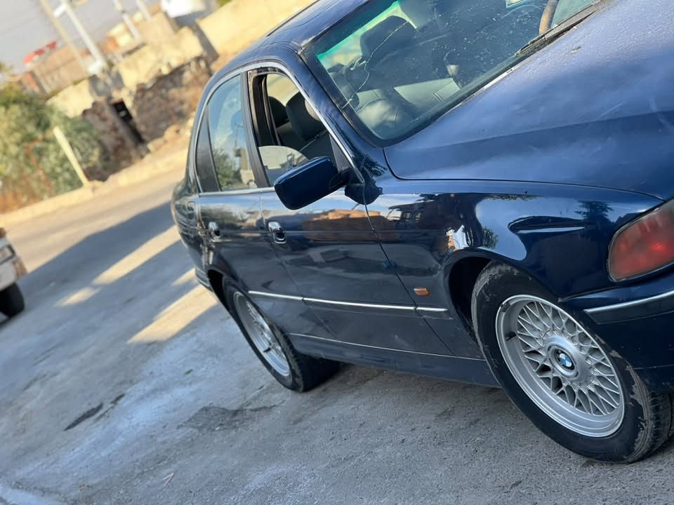 بي إم دبليو ٥٣٥i • ١٩٩٧ • فول مواصفات