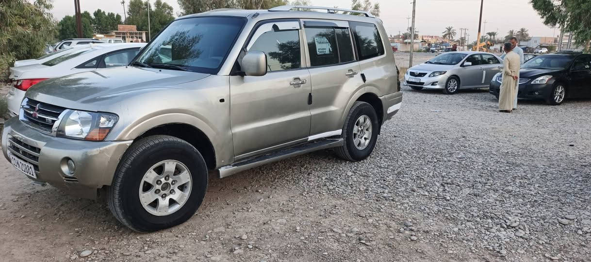 مسبوشي باجيرو ٢٠٠٥ رقم بغداد انكليزي مكينه وكير بلاد صبغ عام بدون ضربه دواخل السعر ٦٣ وبيها مجال *********** يتوفر واتساب
