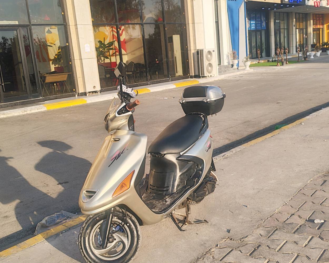 مكفولة كفالة عامة جديدة ب معنى الكلمة ترايك لل بصرة  بانزين محسن والدهن موتل
ديالى بعقوبة
رقم+وتساب
***********
ممكن تكتبلي موديل السكل/الياماها بالضبط وشكد سنة الصنع؟: 
فورتي يماهة ياباني موديل 2008منزلهة رنمبة
شكد عدد العداد ماشي؟ وإذا تريد، تذكر شكد باقية على الصيانة أو تبديل الزيت؟: 
30الف حقيقي +البانزين محسن والدهن موتل الاصلي
بيها أي عيوب أو ملاحظات مخفية مثل خدش، كسر، تهريب، أو شي يحتاج تصليح؟: 
كفالة عامة استعمال منزلي
المعاينة والتسليم وين بالضبط بعقوبة/ديالى؟ وإذا أكو توصيل، متوفر لو لا؟: 
بعقوبة/القدادية
آخر سعر شكد؟ وهل السعر قابل للمساومة لو ثابت؟: 
قابل لل مساومة