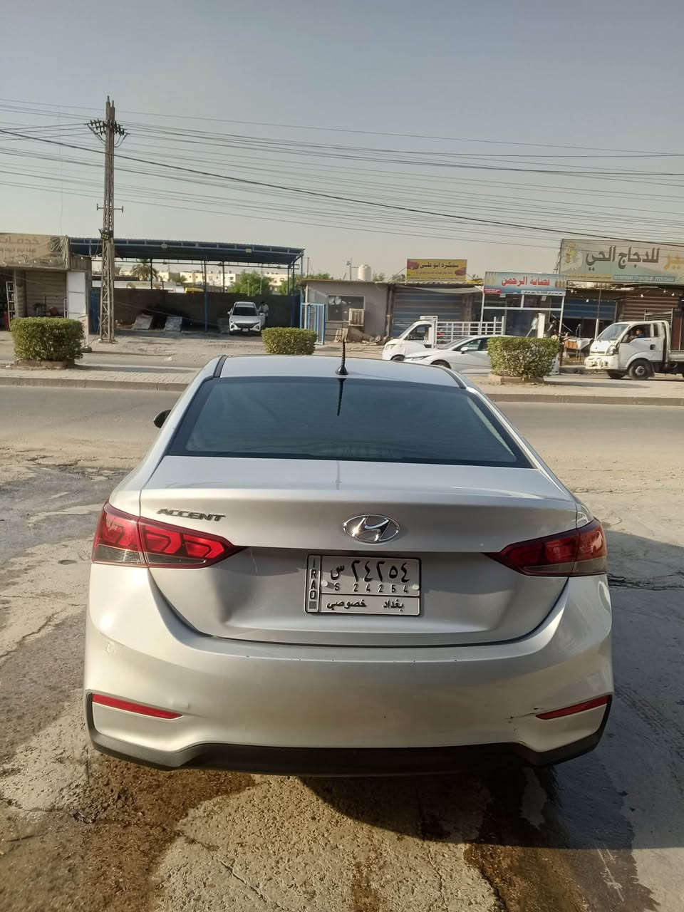 السياره هونداي اكسنت موديل 2022
سياره جاهزه من كلشي ونضيفه 
حادثها بسيط شبر بالبنيد فقط 
بدون ايرباك 
سياره نظام  اسبورت 
السياره معوقين باقيلها سنه 
السياره باسمي 
السعر ٩٣ وبيها مجال بسيط

***********
العنوان الدوره الصحه بغداد, العراق

