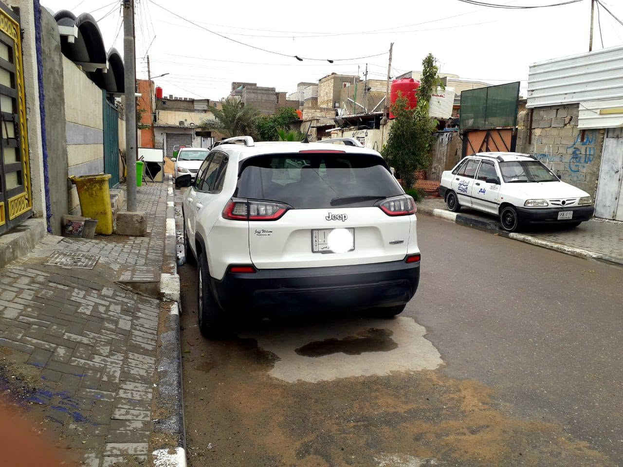 جيب شيروكي بزون الحديث 2019 الضرر بنيد ومدگر امامي محرك گير تبريد كله تمام حداديه جديده السعر بيع 115 بها مجال وفيها كثير من المواصفات البصرة, العراق

نص مكتوب في الصور:
- للبيع - جيب بزون 2019 ورقه 120 محرك ، جير، تبريد مكفول . حدادية جديدة المسافة المقطوعة 64 كم البصرة ***********