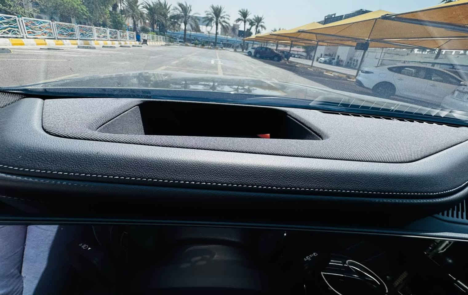 السلام عليكم
Bmw كرستاله موديل 2024 السياره كلين بدون حادث موصفات الا40 الستندر السياره ماشبه 60 م لون اسود صورها والسونار مرفق بلمنشور السياره مغلفه داخل خارج  مكانها حي الجامعه الي يريد يستفسر يتصل على الرقم او يراسلني واني حاضر وسعرها 68.500 وبيها مجال للشراي للاستفسار ***********
