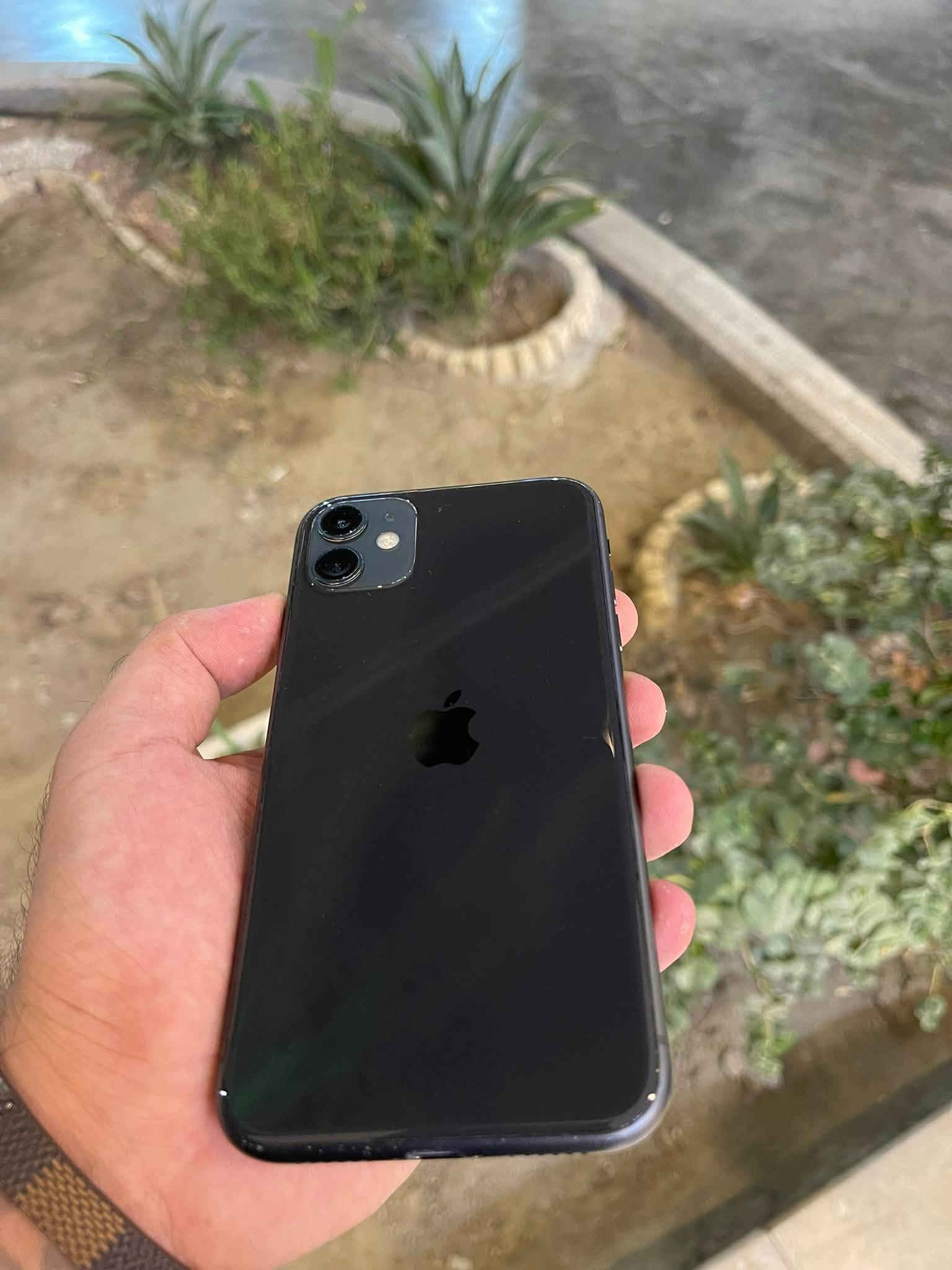 ايفون ١١ ١٢٨ • ايفون ١٢ برو • بطارية ٩٦
