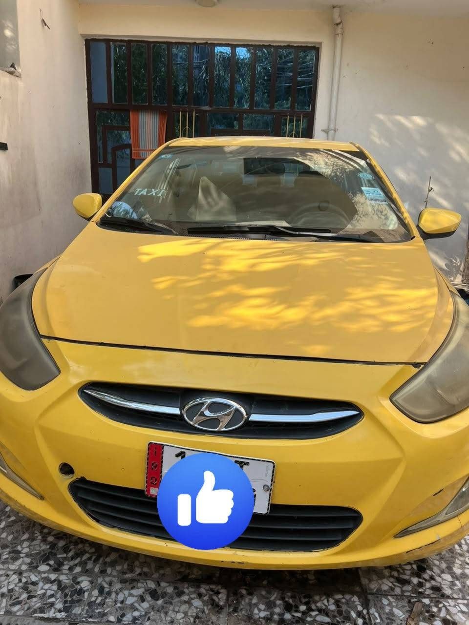 للبيع أكسنت 2015 امريكي رقم بغداد
حادث موضح ميدل جدر مال سبير
محرك 1600 
مصفره هىئه وغرامات
تبريد شغال 
سونار موجود بالمنشور 
مكاني بغداد المشتل السعر 67 وبيها مجال ***********

نص مكتوب في الصور:
- أفحص شاصيها.. قبل لا تشتريها!