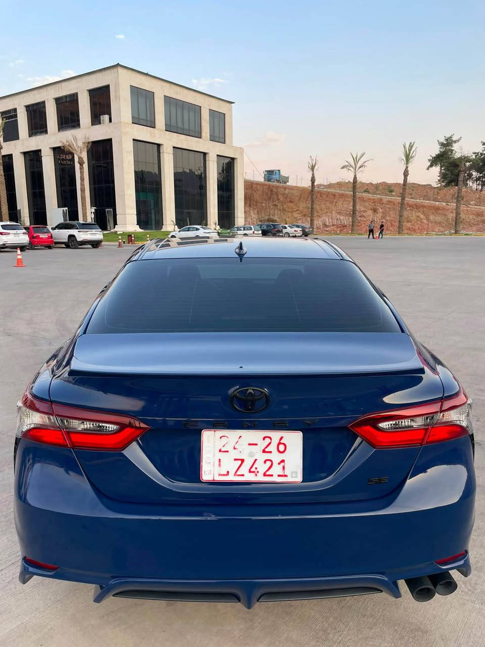 TOYOTA CAMRY, SE NIGHT SHADE 2024 بلاك يديشن سينگ و پشت كةپس    فول فول بةبي سلايت 26مايل روشتوه  جملاق و دةرگا سبوغ يةك بست دةرگاي پشتةوة كارت ئيرباگ بةس دكمة زسعري١٧٥مجال…..رقم zin(***********)واتساكورك(***********) كركوك, العراق
