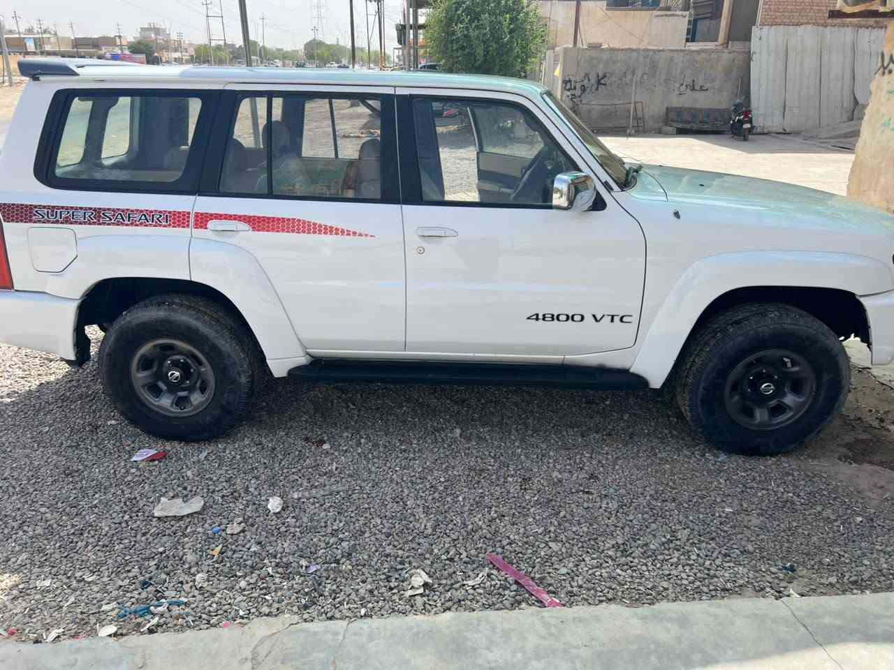 نيسان باترول مزاد موديل 2008 مكينه 4800 كير ومكينه شرط وفور ويل واكسلات كلها شغاله سياره حلوه متعوب عليها وتعميرها درجه اولا جاهزه من كلشي عدا الرقم امشين معامله تترقم ديالى وباقيه عل كمرك للاستفسار ***********

نص مكتوب في الصور:
- *********** ***********