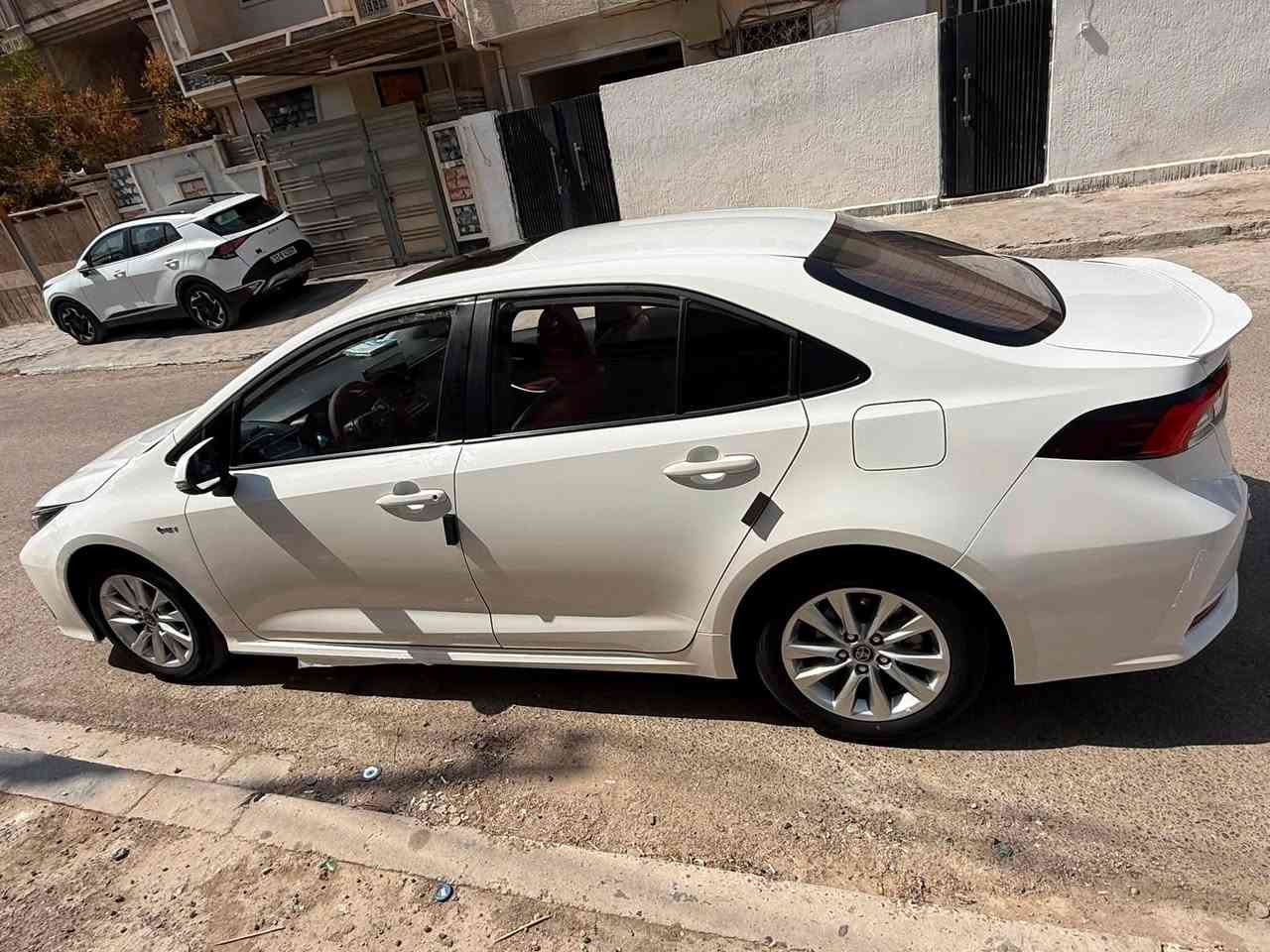 سلام عليكم كورلا2025 داخل احمر ماشيه 15 الف وقابل للزياده مكفوله كفاله عامه فول مواصفات كشنات كهرباء فتحه سقف تحكم ذاتي شاشه كاربلي وبعد بيها موصفات هواي رقم بغدادالسعر 162 وبيها مجال للتصال ***********
