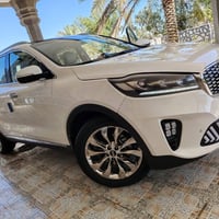 للبيع او المراوس ب لاندكروز ١٤وانطي فرق سورنتو ٢٠  خليجية مكفوله بيه ف...