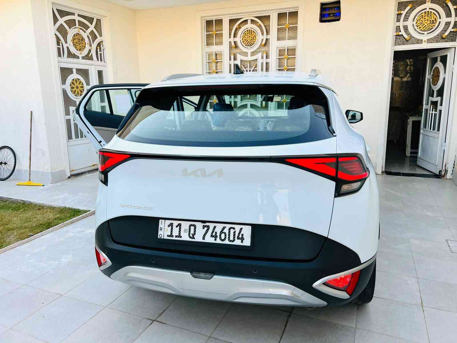 سلام عليكم سبورتج خليجي شركه الدوليه العامه مديل 2024 كفاله عامه علا وضع زيرو سياره ماشيه 4الاف حقيقي  تايرات الشركه بيه سياره فول عده البنيرامه سياره بصمه وكراسي كهرباء بصمه تشغيل ابواب شاشه جبيره ثنين بلادي كامره بلاديه شاحن لاسلكي وتدفئه بل مقاعد وبل استيرن  رقم السياره بغداد تحويل ثاني يوم  مكان السياره واسط كوت ***********
