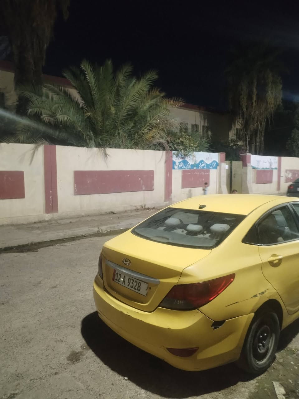 السلام عليكم سياره اكسنت للبيع موديل ٢٠١٢ مكينه كير شرط رقم نينوى مسطر شرط الوكاله والتحويل كاربون بانزين بيها تبريد ثلج قفل مركزي سياره منضوم غاز بيها
