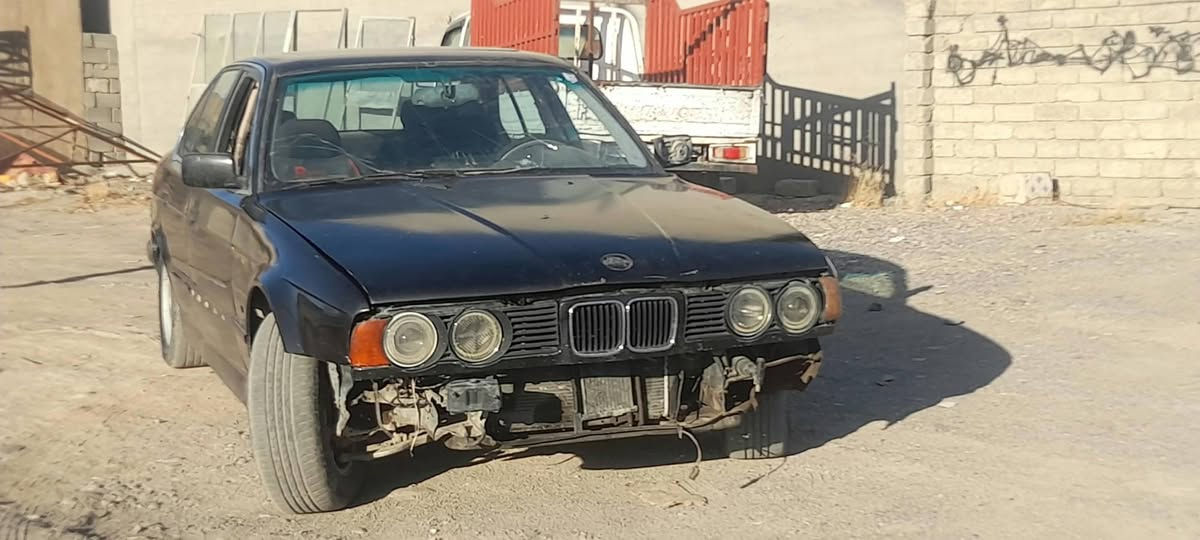 بي ام ٥٢٥ • موديل ١٩٩٤ • كيارة