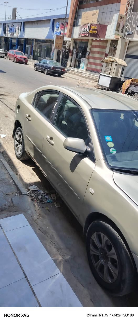 السلام عليكم
سياره مازدا زوم 3 2007 للبيع رقم انكليزي باسمي ب46 وبيه مجال بسيط للتواصل ***********
