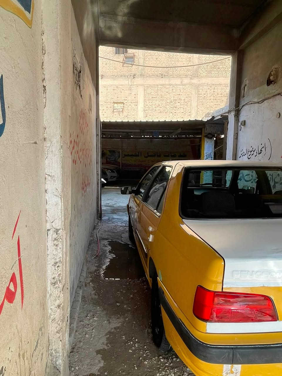 بيجو بارص 2015
السياره كفاله عامه
تبريد ثلج
كير مكينه خير من الله 
حداديتها جديده 
السياره خير من الله 
السعر45وبيها مجال😘
هذه الرقم بي واتساب***********❤️
