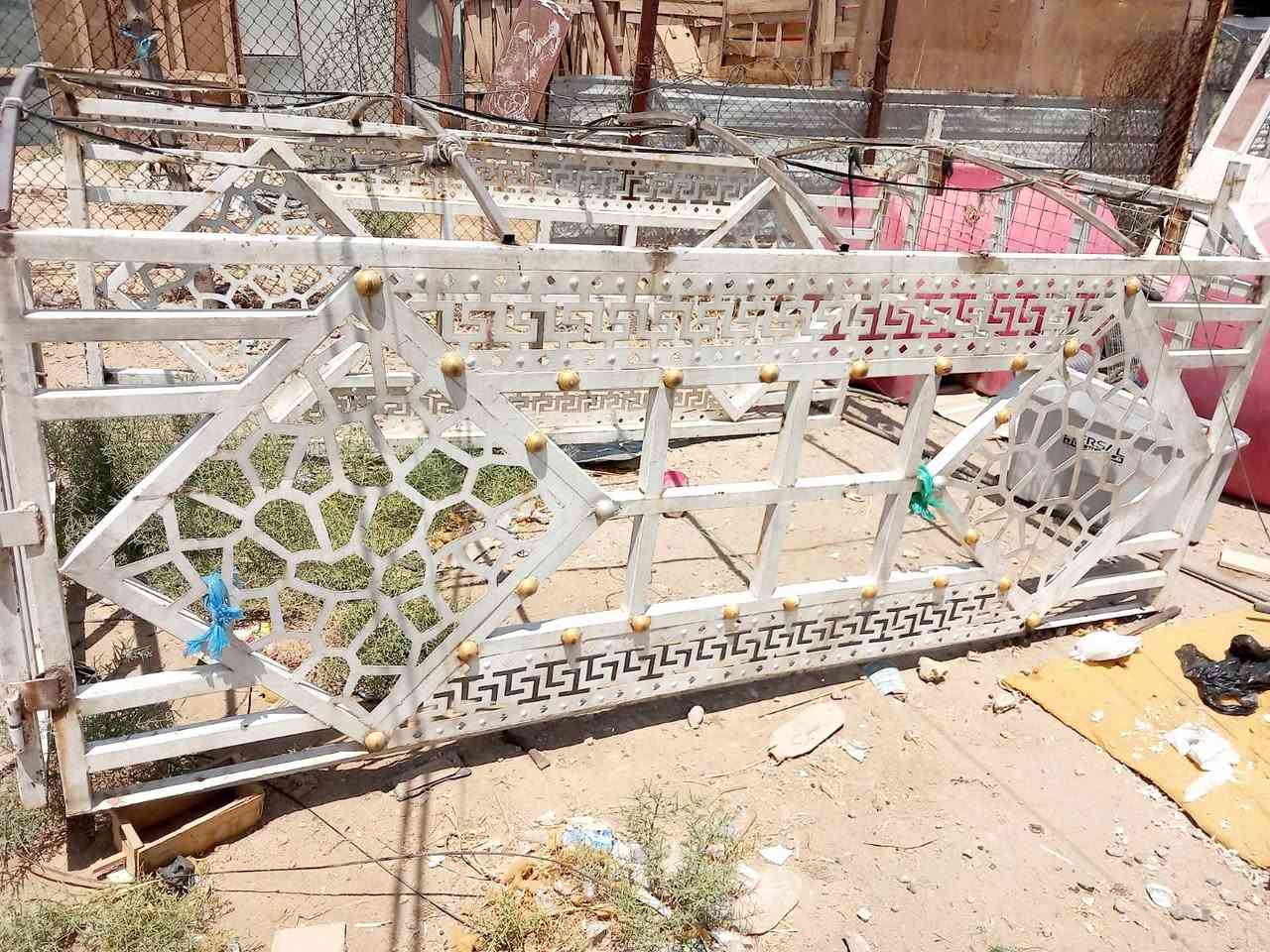 محجل مال كيه نثيه للبيع السعر ٢٥٠ وبي مجال قليل العنوان بغداد مدينة الحريه مامتواجد على الفيس هاذ رقمي ***********

