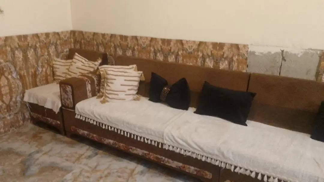 ديوان مستعمل • نظيف • أسرى مفقودين