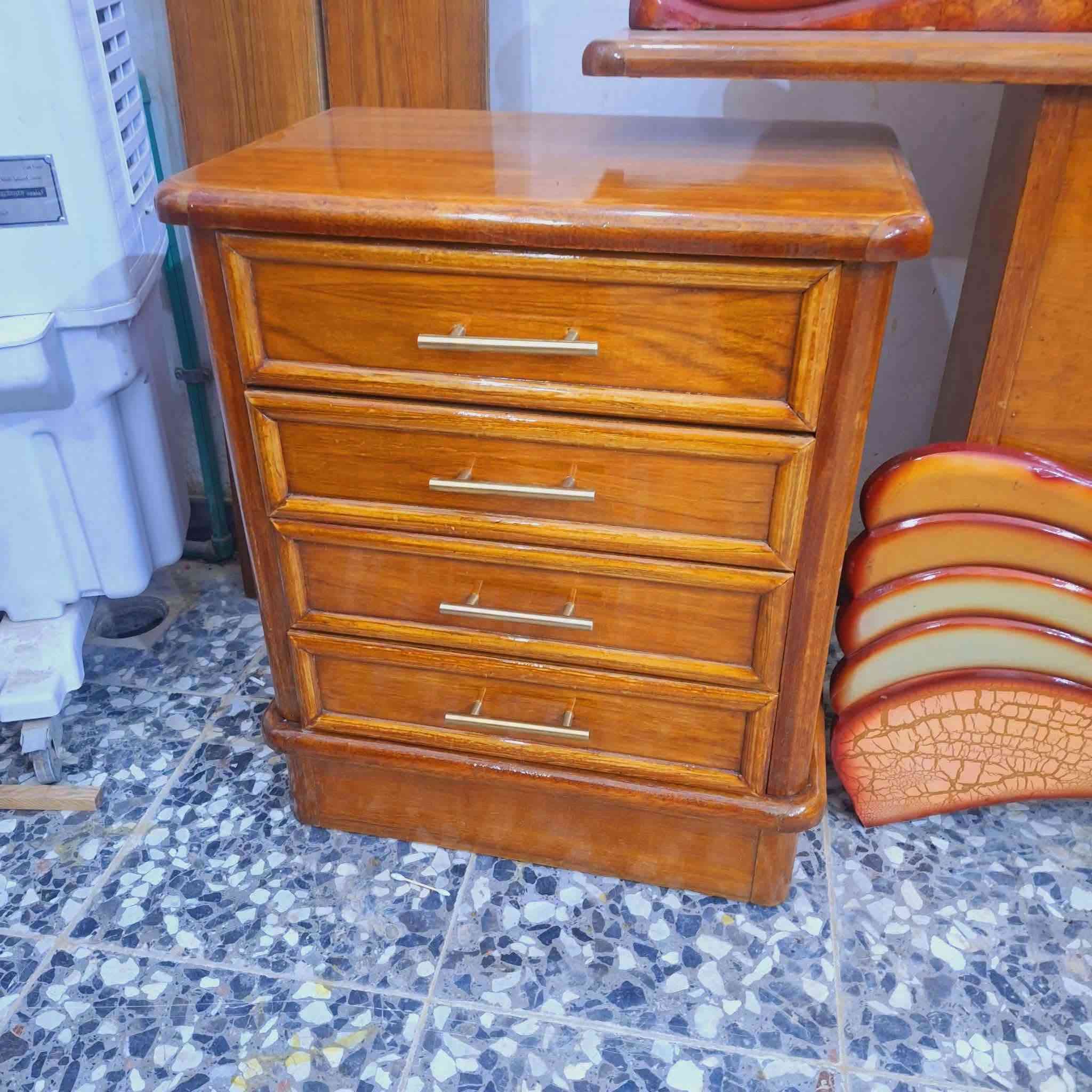 تفصال شغل الصالحيه ولا غلطه 💯
غرفه ام ٦ ملحق صاج وجه وكفه تفصال شغل ثقيل الضهر جرجوبه برغي الدنك ولهيكل كله عضم جاوي مجفف قاعده وسكف بلوك صاج
عنوان بغداد  بلديات توصيل موجود 
الشراي مواصله على واتساب وحجز
‏‪+964 777 483 6138‬‏

