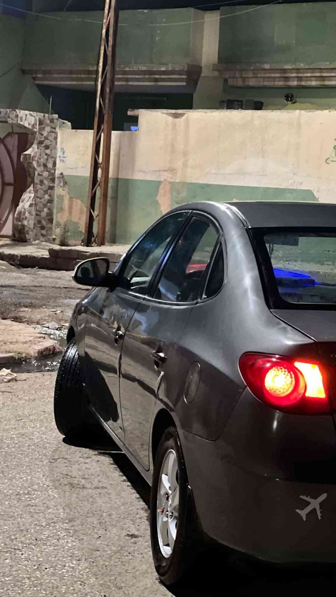 السلام عليكم الانتر للبيع مكينه كير شرط كاربون بانزين بيها تبريد ثلج سيار بدون ضرر موديل 2009 السعر ٨٥ رقم الهاتف ***********8
