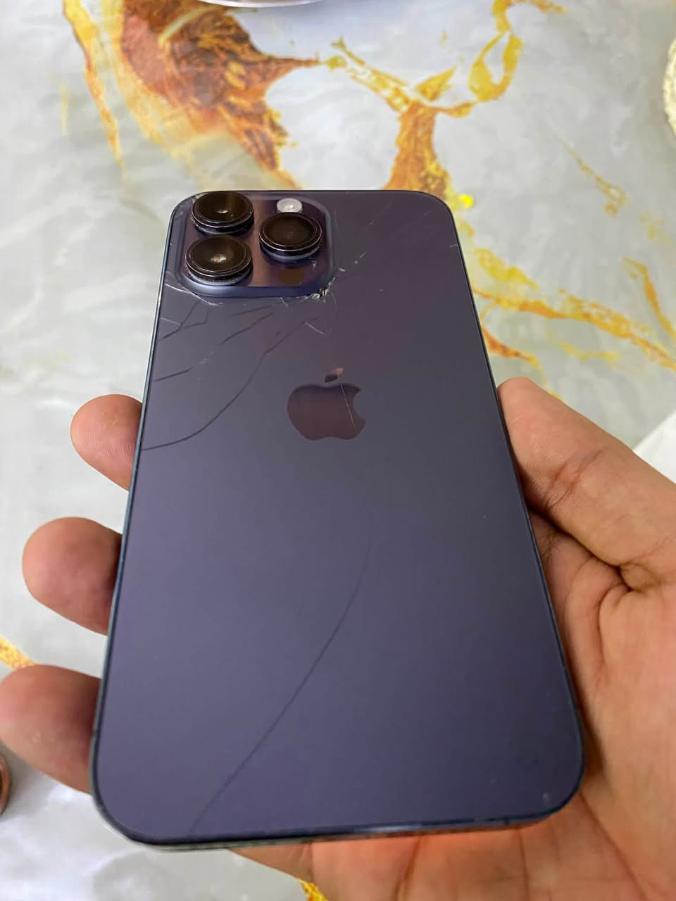 السلام عليكم
ايفون 14 pro max  وتر ✅
كلشي مامبدل بيه ✅
ذاكره 256GB ✅
بطاريته 89 مامرفوعه ✅
فقط اكو كسر بالضهر ✅
الجهاز نظيف وع فحص ✅

سعره فقط 700 الف لان شويه مستعجلين ع بيع ✅
مكاني بغداد الدوره ✅
*********** للاستفسار
