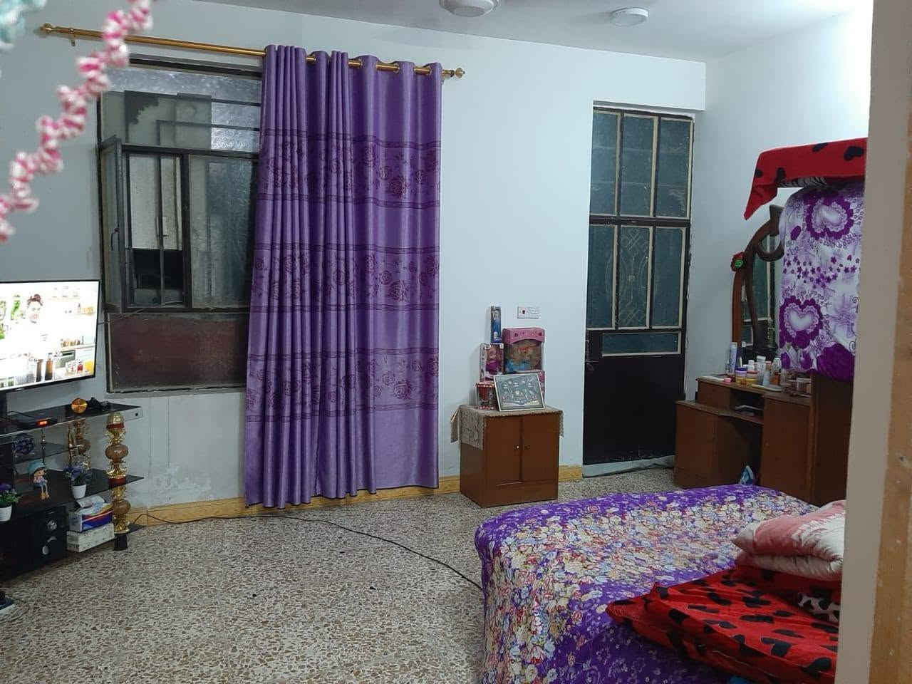 السلام عليكم دار للبيع. زراعي الشمري. شارع اشمري. مساحه 125  شارع العشاب. ٦ فرع. طابق واحد كامل مواصفات. الاستفسار. اتصال ***********
