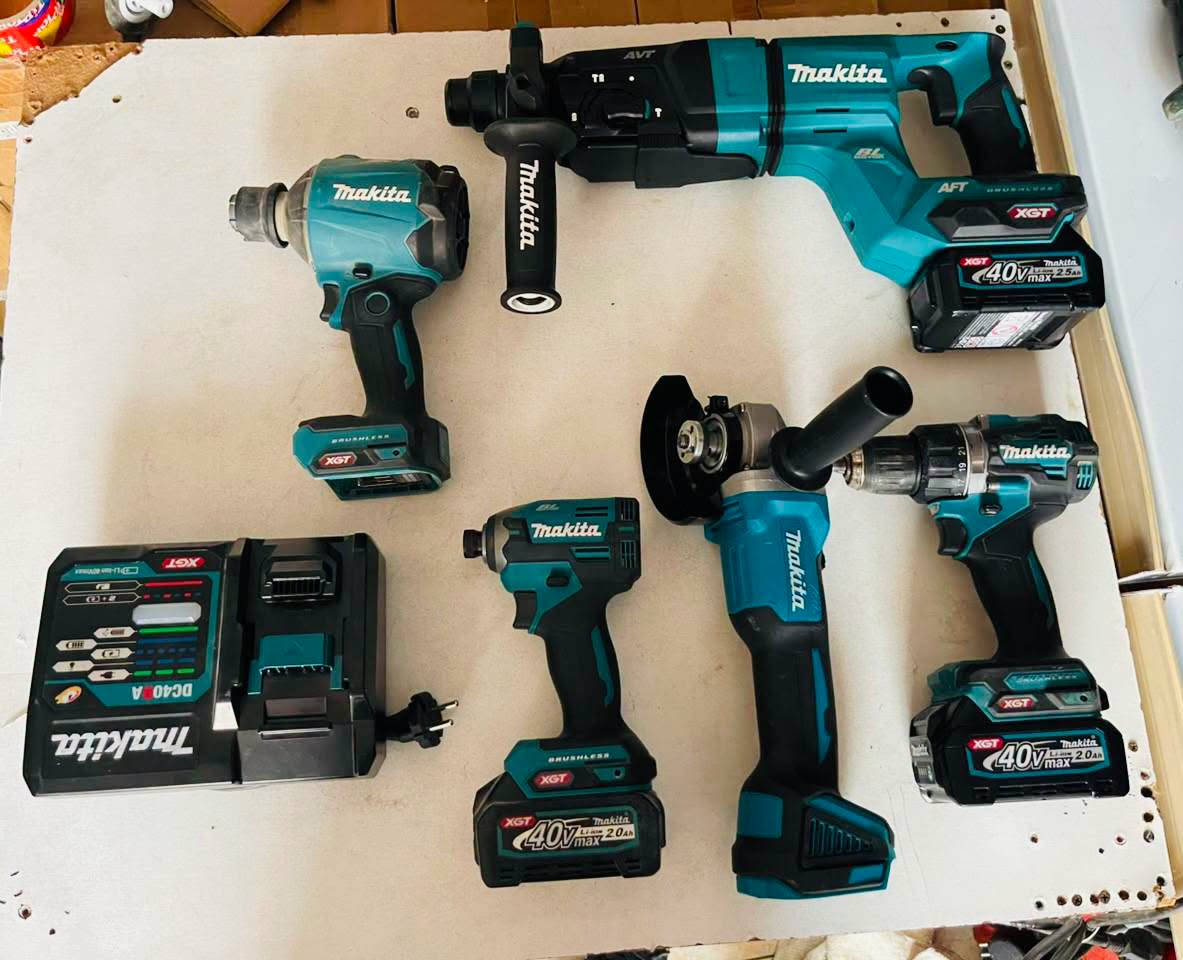 Makita
***********
