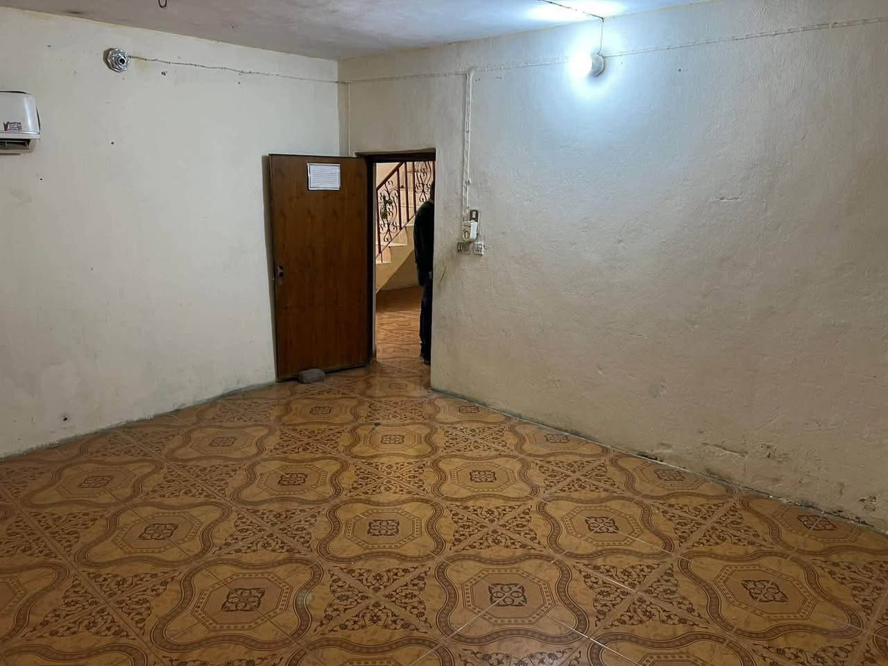 دار للبيع
صويرة حي العسكري شارع الرئيسي المساحة ٤٠٠ متر مكان تجاري مميز مجاور مركز شرطة يحتوي على ٣ محلات تجارية غرفتين طابق ارضي + هول + استقبال + حمام + كراج كبير وحديقة الطابق الثاني غرفتين وحمام

للتواصل الاتصال 

***********
