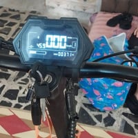 سكوتر شحن للبيع ياباني جديد سعر ٦٠٠ المحموديه حي العسكري للتواصل 07849...