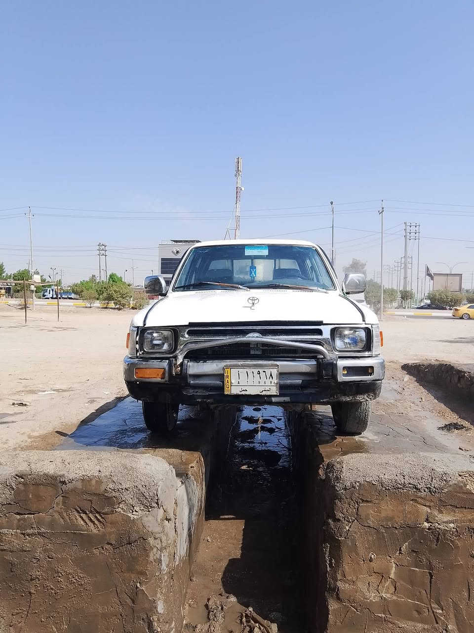 سياره بيكم للبيع موديل 92 حداديه كهربائيات دوشمه تخم تاير مكينه خير من الله نقص بس تبريد السياره معمره جديد قبل 10 ايام كملت جاهزه من كلشي ترايك للبصره شرط نقص برغي متخلي عليه تشغل وتطلع *********** مكان السياره السماوه الرميثه حي العسكري السعر 60 قفل
