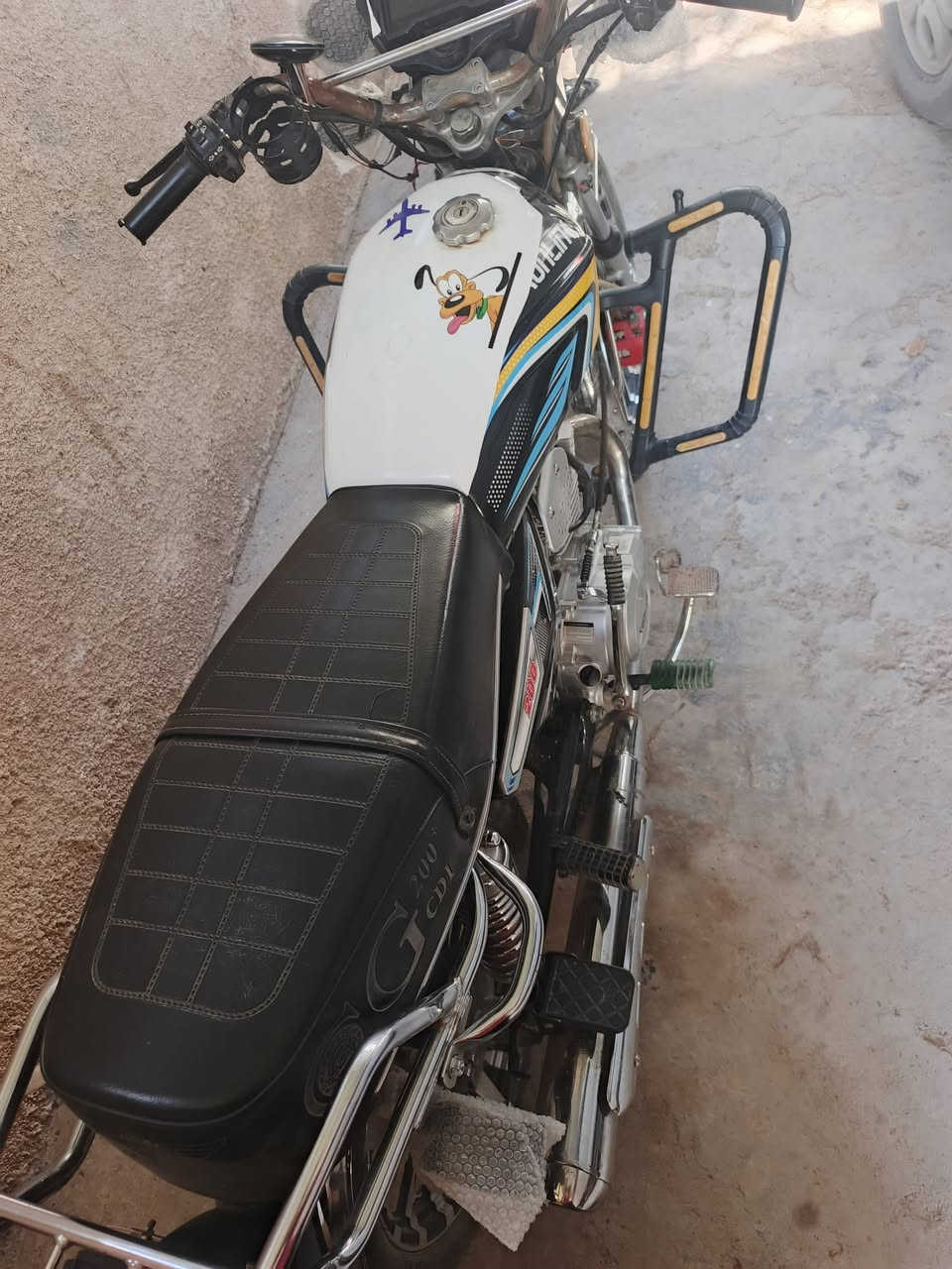 سلام عليكم سونك
محرك 200cc

2024 

اوراقها كامله ضاغطه وزنجيل مكينه بلاديه برغي ما مفتوح بيها عيزها ترتيب شويه شلعه مالتها ورزانه كهربائيت كله شغاله للبيع سعرها700وبيها مجال عنواني ديالى الخالص  خاص مفتوح ***********
