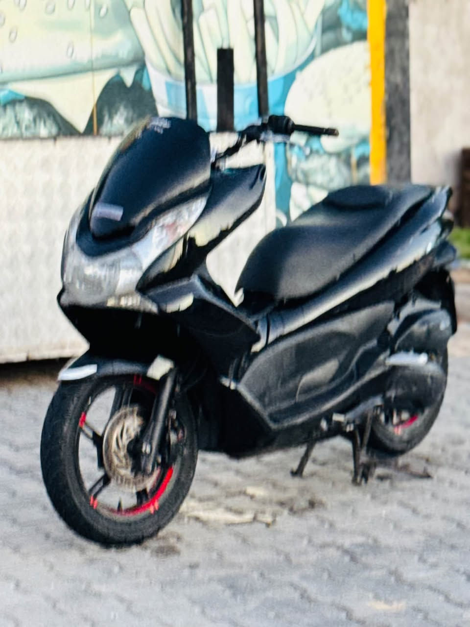 جيل اول مكفوله مكاني كوت خاجيه pcx  *********** السعر مليونين وبيها مجال بسيط
