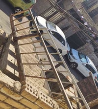 درج حديد نظيف 12بايه 5متر  العنوان بغداد الجديدة  رقم الهاتف 077172485...