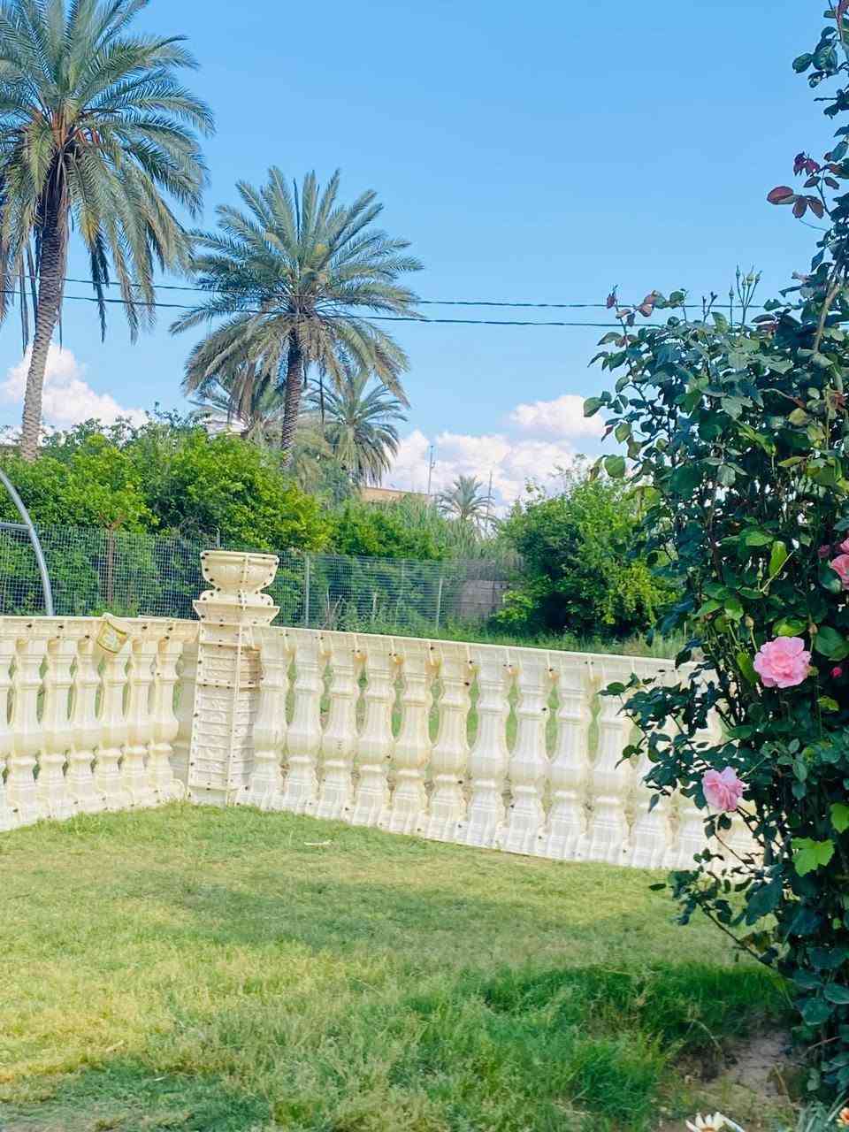 السلام عليكم 
قالب حدائق ملكي للبيع ١٣ متر الإرتفاع ٩٠ مع اربع دنگات  مستخدم شيء  قليل اتصل وتدلل
***********
***********
