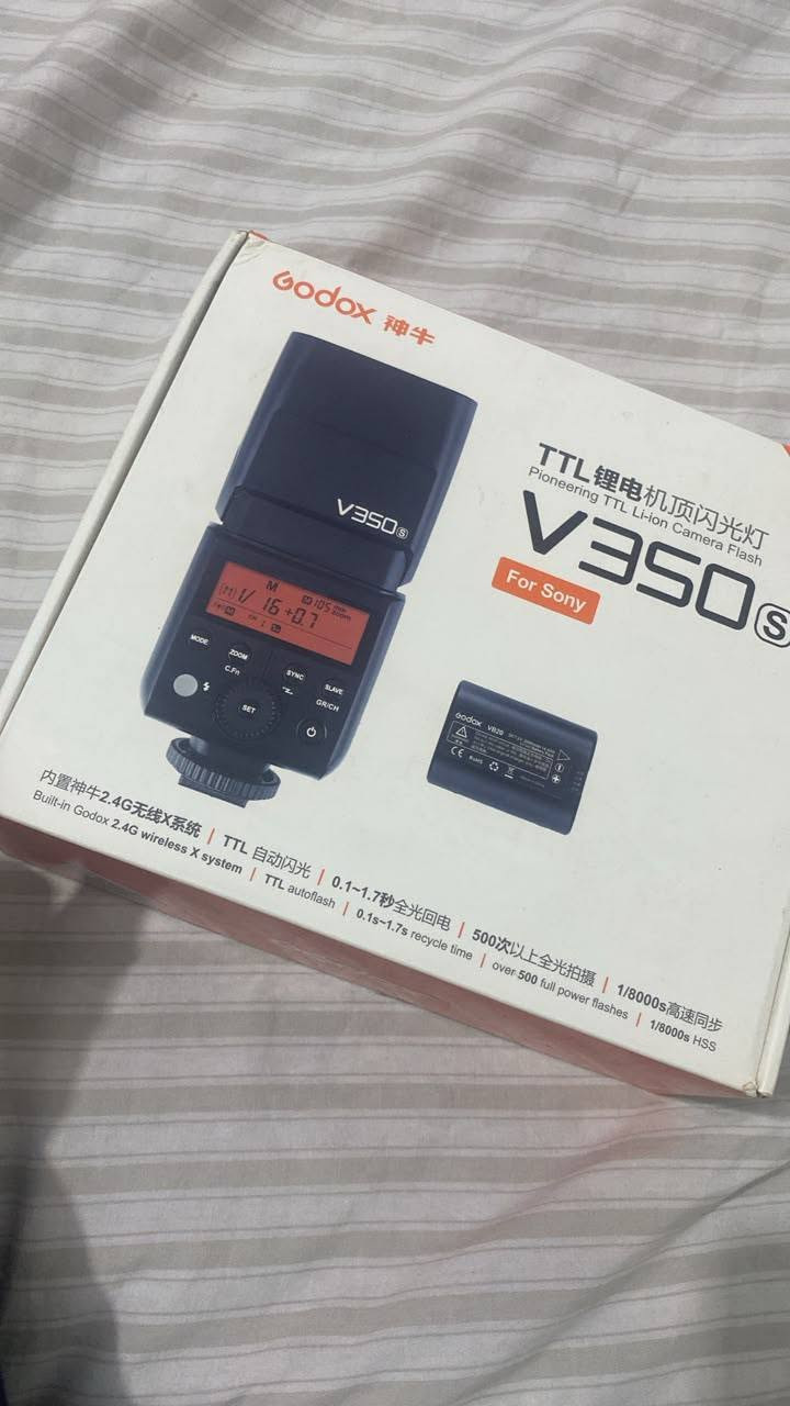 السلام عليكم
فلاش كودكس  v350sللبيع جديد ما مستخدم شرط الفحص كامل ملحقاته بطاريه ليثيوم سعر 100 بي مجال  
رام Adata128 كيكابايت جديد سعر 60
