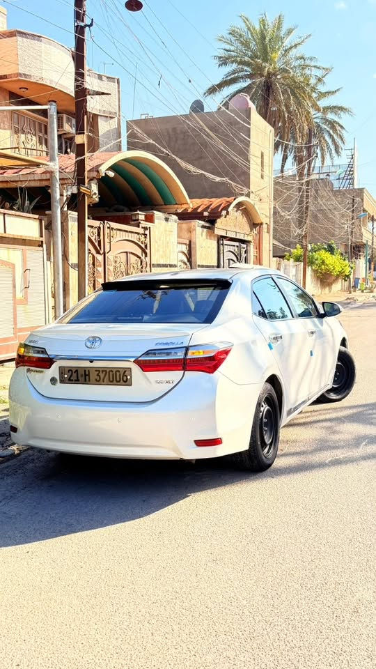 السلام عليكم للبيع كورلا 2019 خليجي شركه جيهان
فول موصفات 

ماشيه 81 الف

مكينه 2000  

بيها بارد بجاملغ السايق وبارد فوك الايت جه السايق 

رقم سليمانيه مميز 

موصفات 

فتحه - برده - اشاير مري - شاشه جبيره - شاشه خلفيه -

داخل بيجي ومغلف

مكاني بغداد البلديات 

***********
