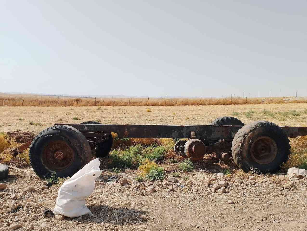 للبيع شاصي حديد
المكان ناحيه زمار 
لاتصال ***********
