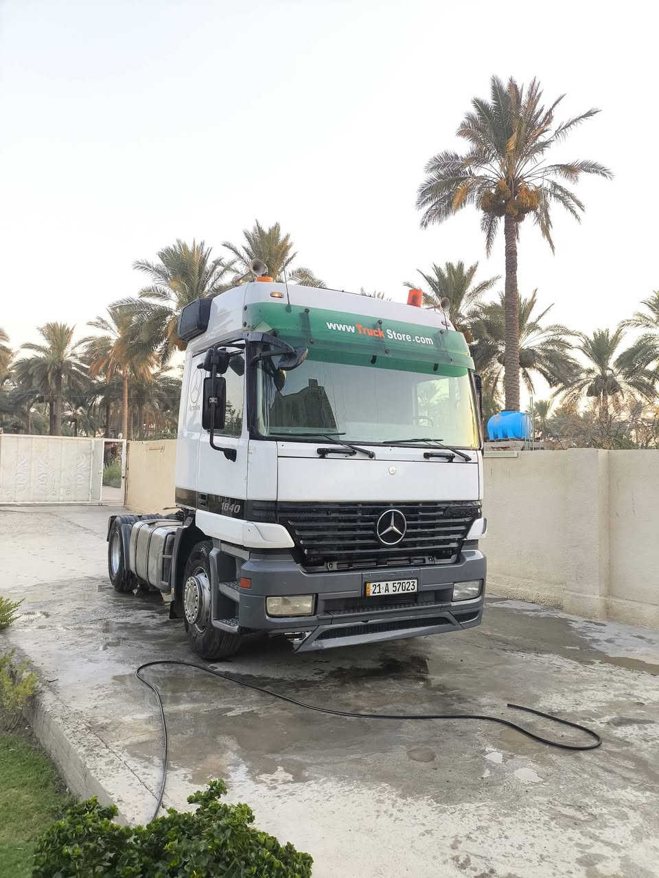 سلام عليكم كتروز ميكه للبيع موديل 2001
حجم 18/40 كير 240ابو اجنحه مربوطه فلات تك تأير سنويه ل سنت 29 سياره جديده رجاعن ل موو شراي لا ينتصل لستفسار نتصل علا هذه رقم 0751343516

‏‪‏‪***********‬‏
