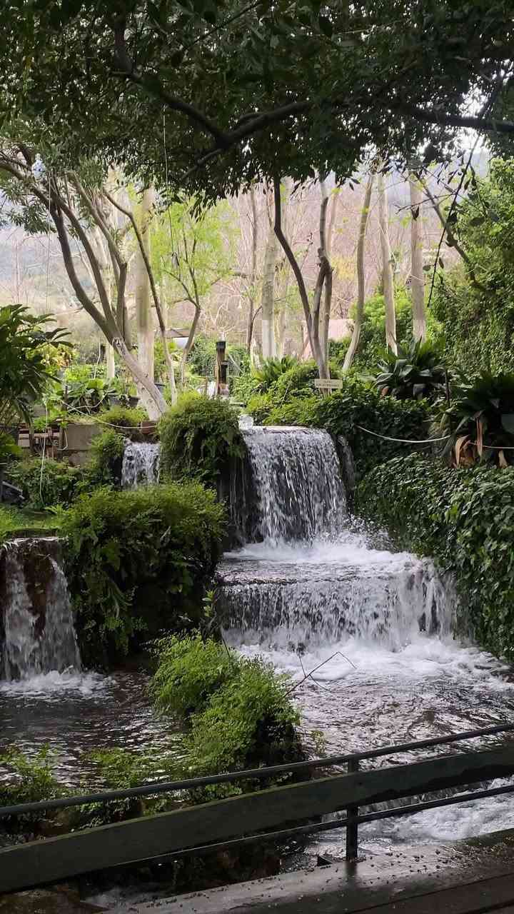 دليل سياحي • باسم الحسناوي • رحلات داخلية وخارجية