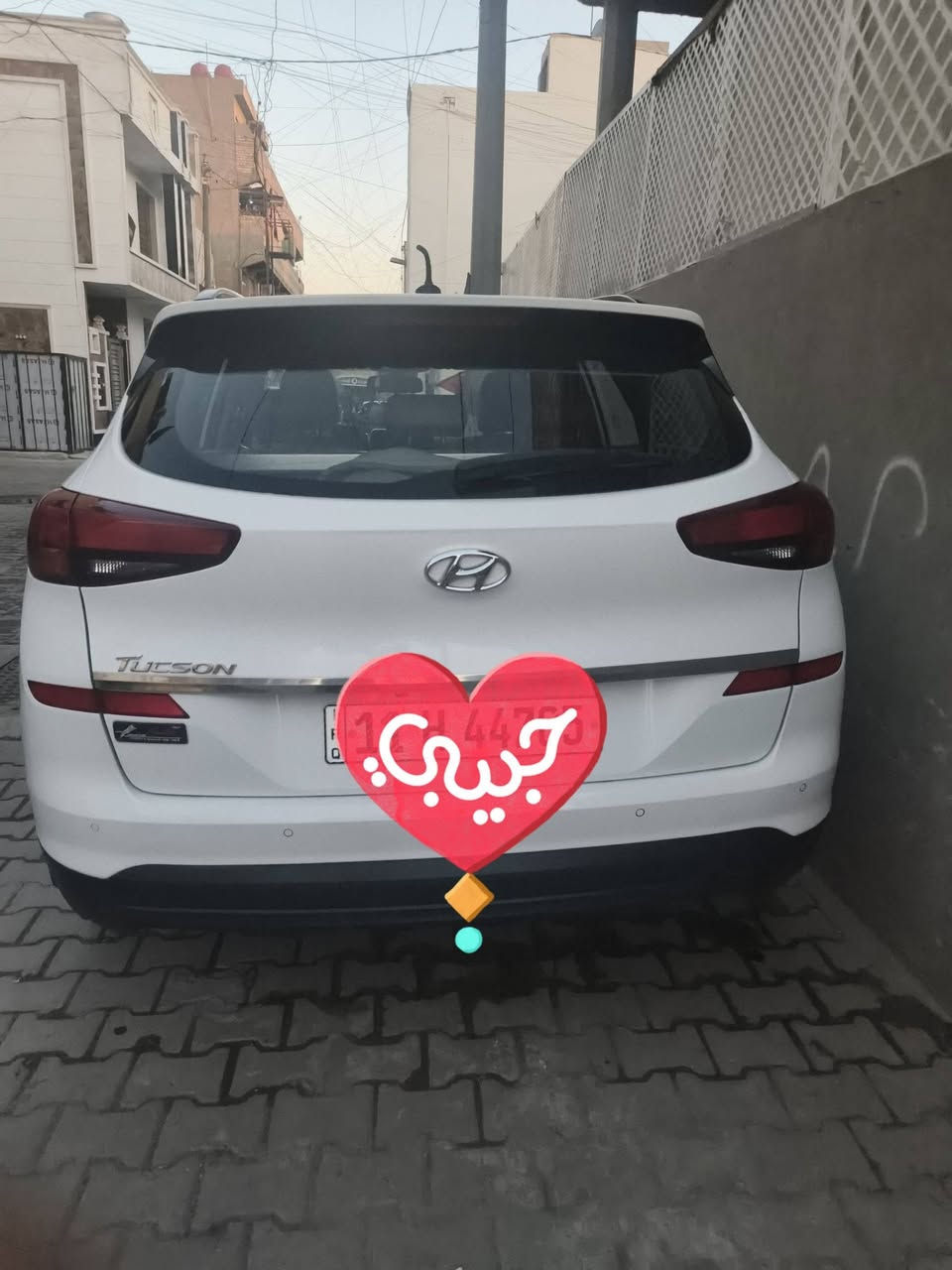 توسان ٢٠ لبيع ما شيه ٥٦  كفاله عامه باسمي رقم بغداد بانوراما إتصال على رقم ***********

نص مكتوب في الصور:
- حبيبي