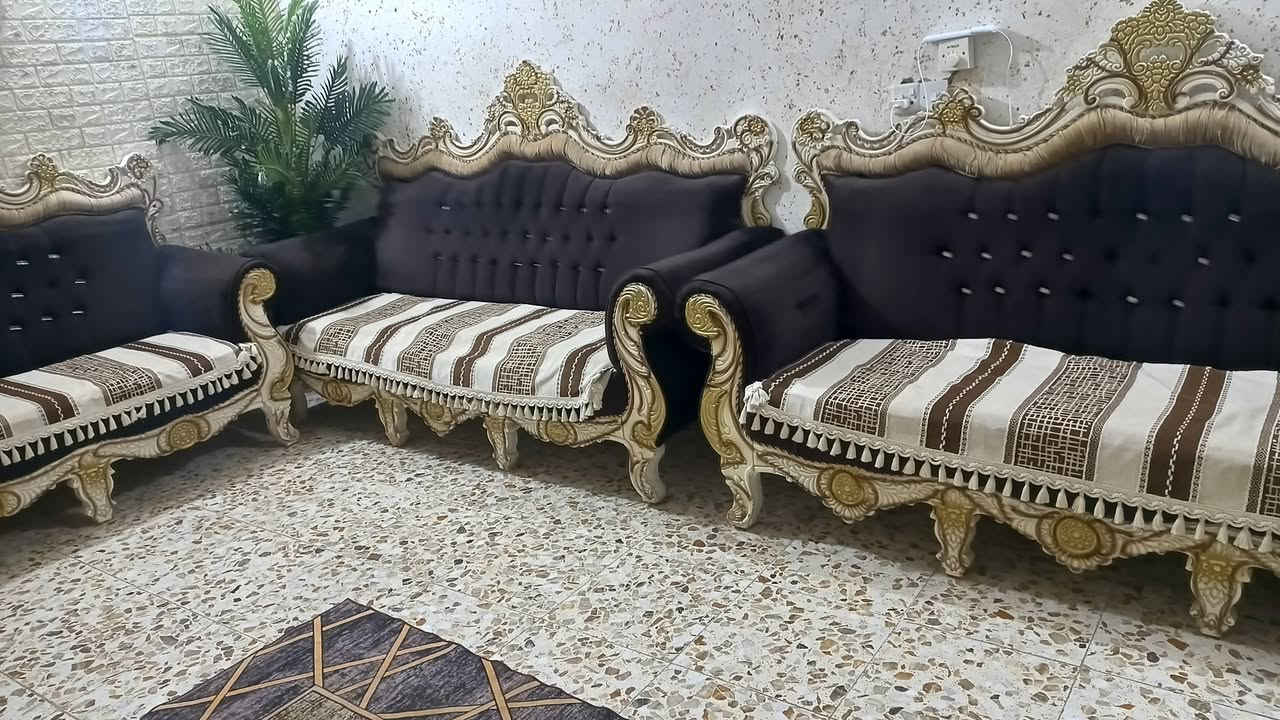 تخم 10 مقاعد نضيف مكاني بشمري وهاذ رقمي ***********
