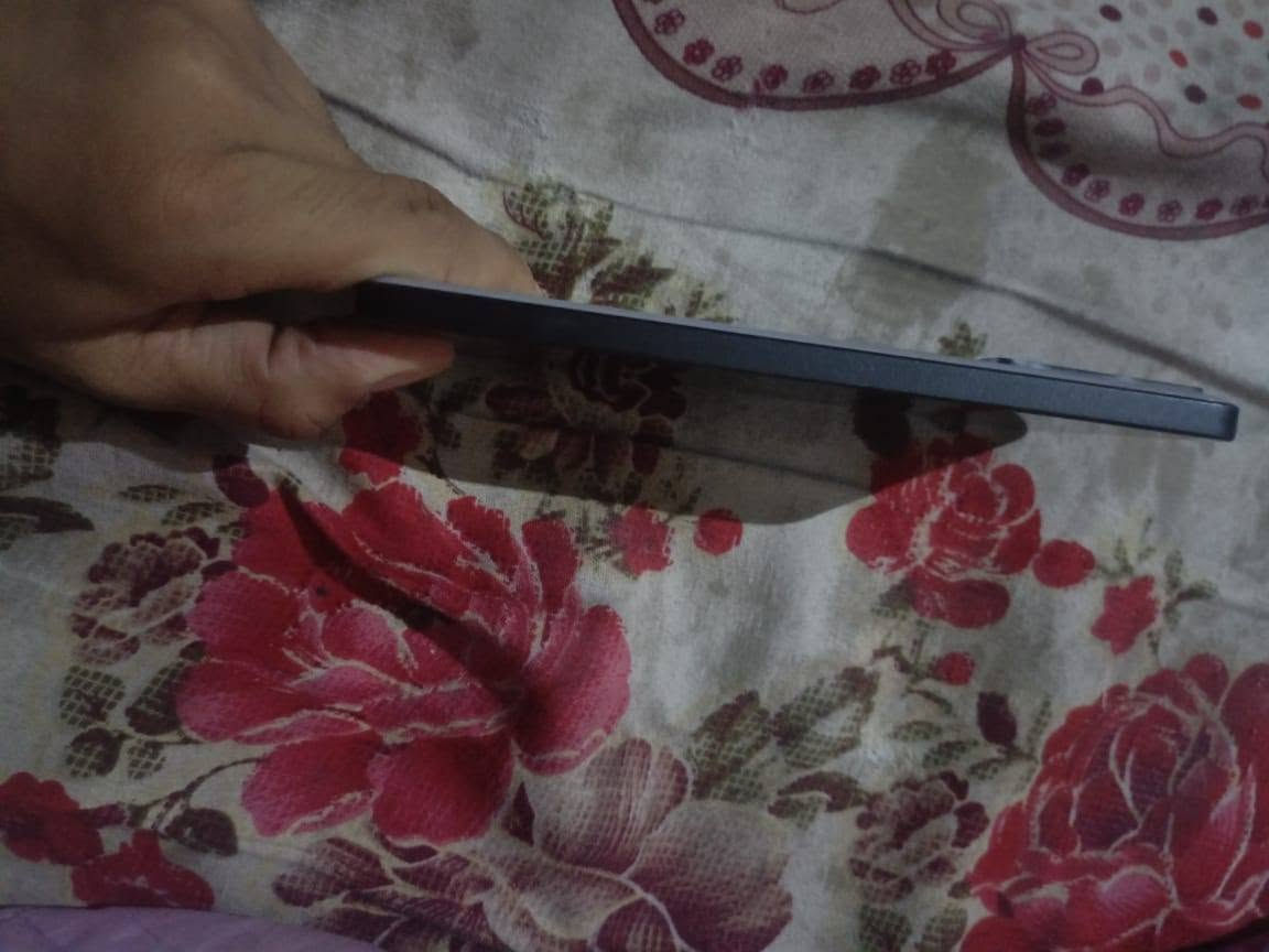 سلام عليكم بوكو سكس برو فايفجي جهاز نضيف نضافه فول مبدل بس شاصي غراض ماويا ذاكره512عشوائيه12ع12رقم*********** سعره220وبي مجال

نص مكتوب في الصور:
- 7:10 POCO X6 Pro 5G اسم الجهاز 256 جيجابايت التخزين إصدار نظام التشغيل (POCO) 3.0.8.0.WNLMIXM إصدار أمان نظام Android 16 BP2A.250605.0 31-A3 2026-04-01 تحديث أمان Android المواصفات والمعلومات التفصيلية النسخ الاحتياطي والاستعادة الدعم وضع الإصلاح حول الهاتف 2 أجهزة