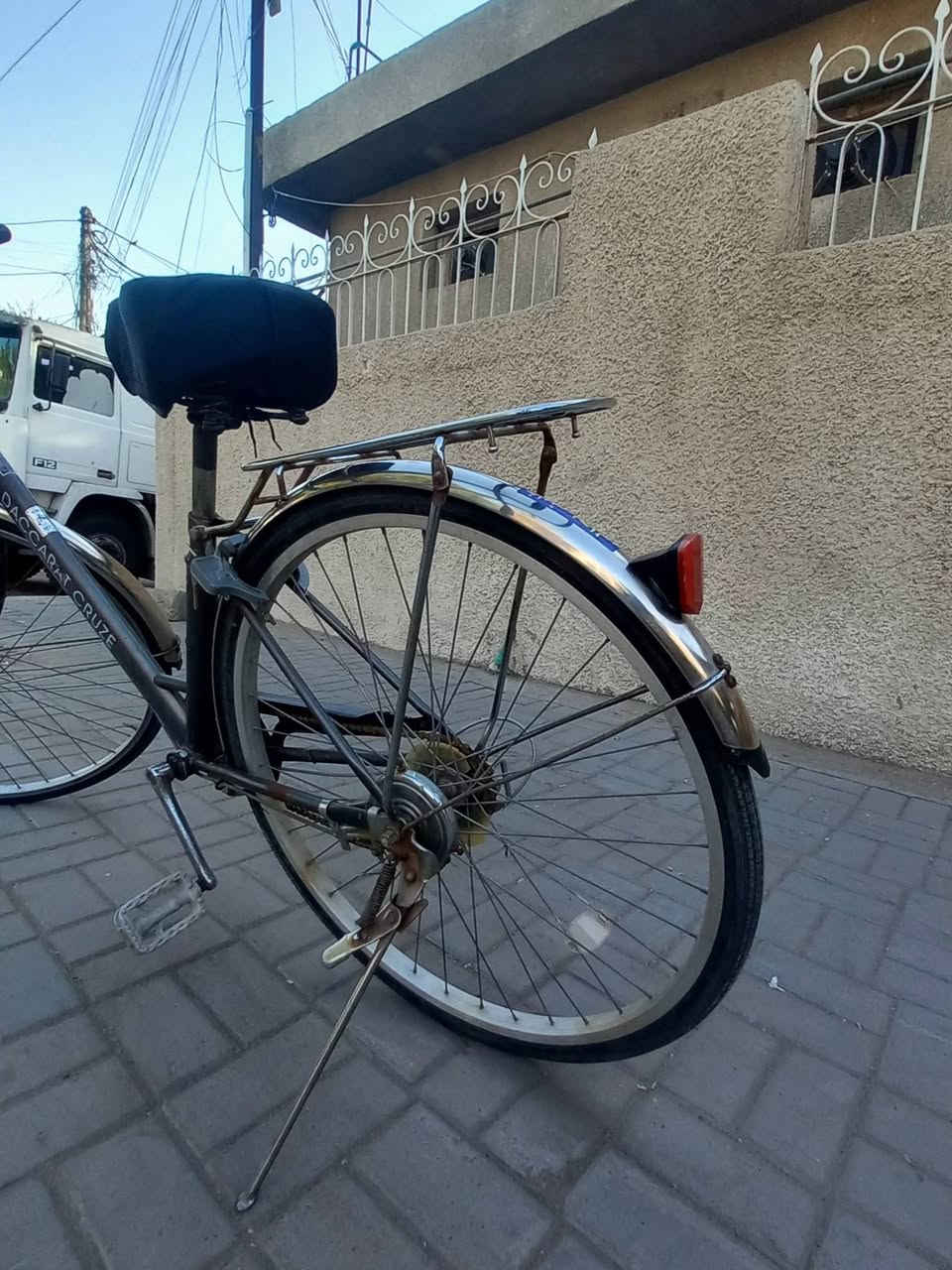 للبيع
بايسكل بناتي باله حجم 27 على وضع الشركه كلشي ما مبدل  كير وحساس  النظافه 90% البايسكل بلادي وكامل من كلشي تايرات جوابه كير 6نمر  بريكات كله شغاله سله بلاديه كلشي ما ناقصة 
السعر 100 وبي مجال 
العنوان الدورة المهدية الثانية قرب جامع التقوى 
الاستفسار ***********
