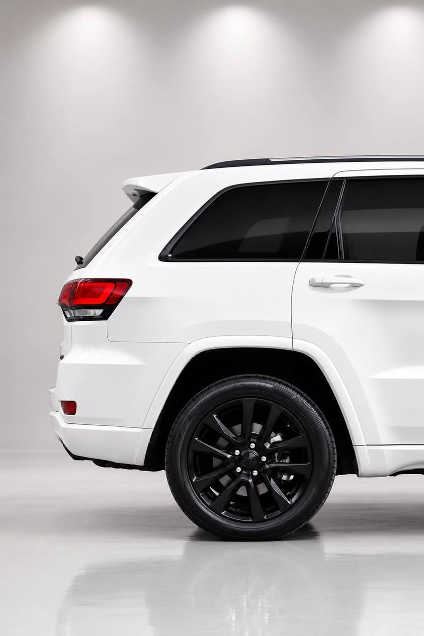 JEEP GRAND CHEEROKE 2020
BLACK TOP
کلین تایتڵ دەعامی بۆ دەعامی بەشەرت 
88هەزار میل رۆیشتووە 
فول فول مواسەفات 
بەسمە 
سڵاید 
حاسە
سنوق شەفت
ڕاداری ئاوینە 
ڕاداری دواوە شاشە گەورە 
کوشن هیتەر 
کوشن جلد و شاموا 
کوشن کارەبای 
نرخ ٢٨٠$ 
*********** السليمانية, العراق
