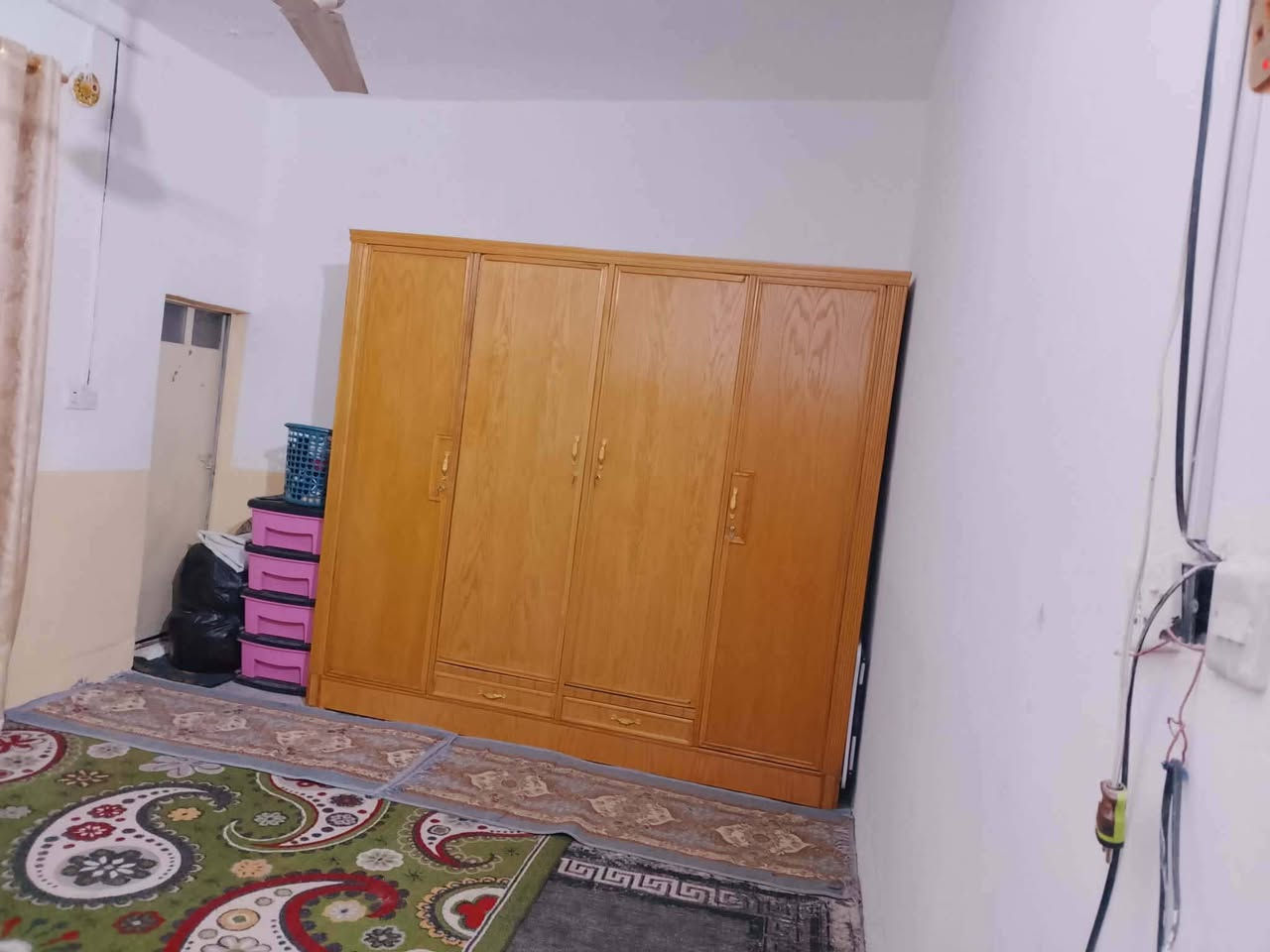 السلام عليكم بيت رهن مساحه 100متر بالامن الداخلي شارع السكلات السايدين الجدد للتواصل على الرقم بي واتساب ***********
