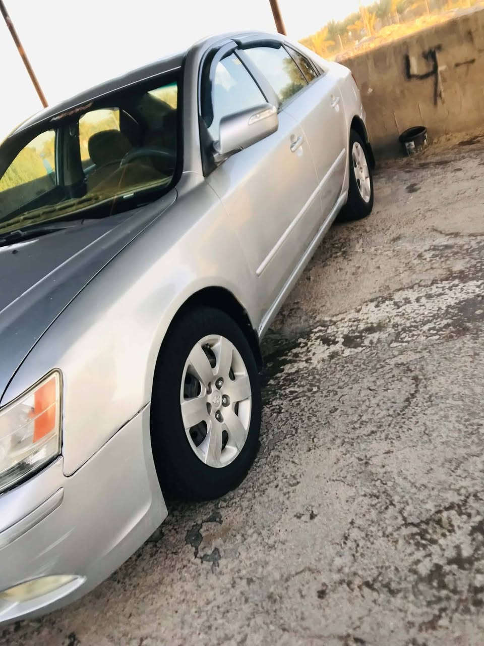 سلام عليكم للبيع سوناته موديل 10 سياره خير من الله ما عيزه برقي  كارتون📦 سياره حلوه 
كير مكينه جداد حداديه مكينته 2400 المرغوب  5كير سياره 95 سياره مصبوغه حزام الجماليه ما بيه ضرار سعر 95 الشراب يتصل وبي خير ويدلل ***********
