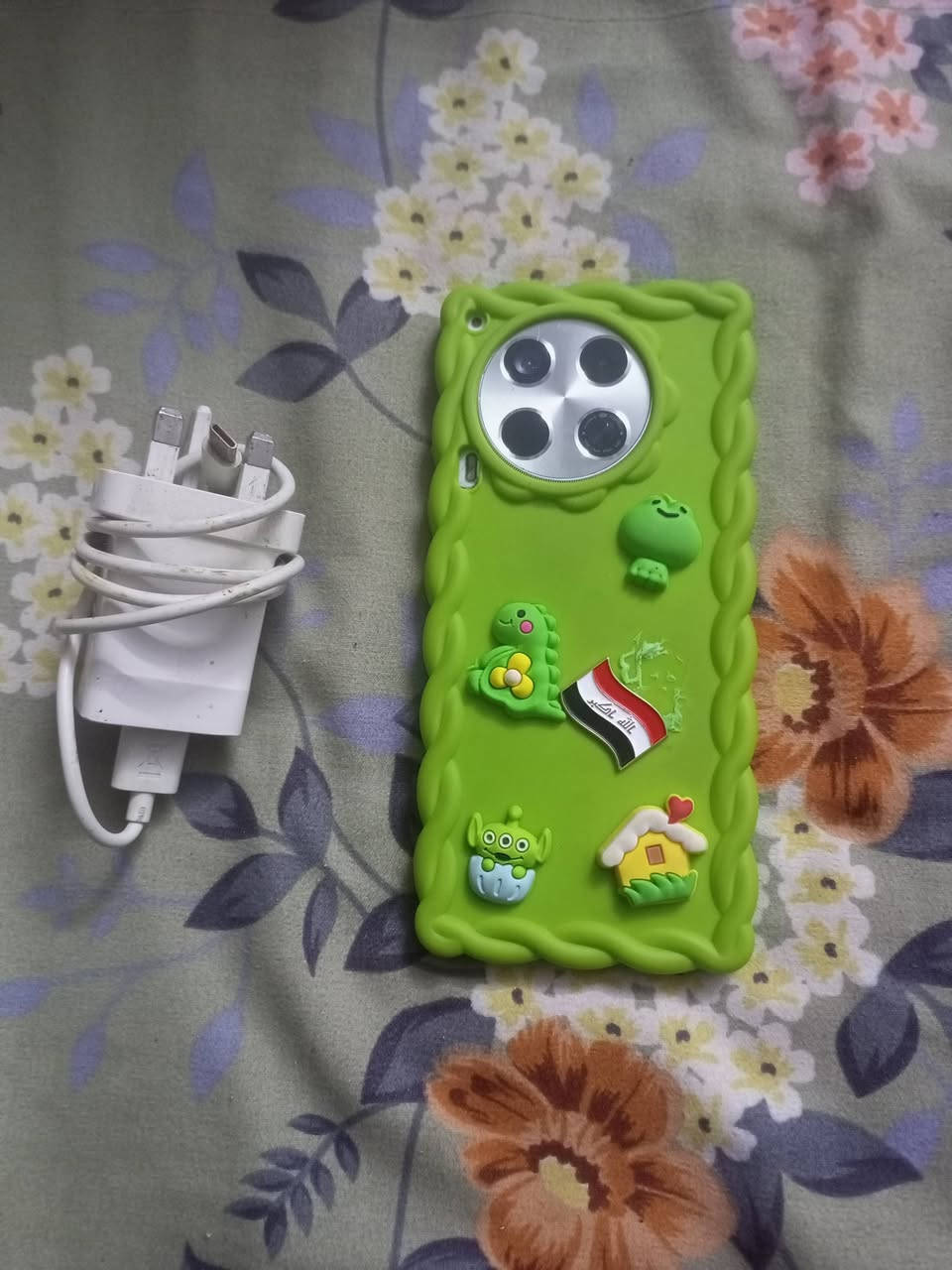 تكنو كامون ٣٠ برو • ظهر مفلش • شاحن وكفر